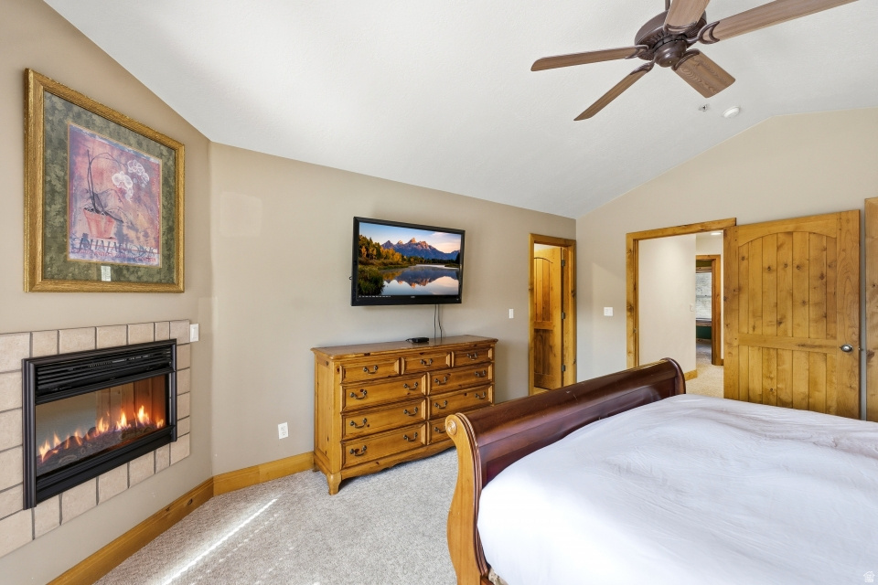 CANYON CROSSING CONDO - Residential