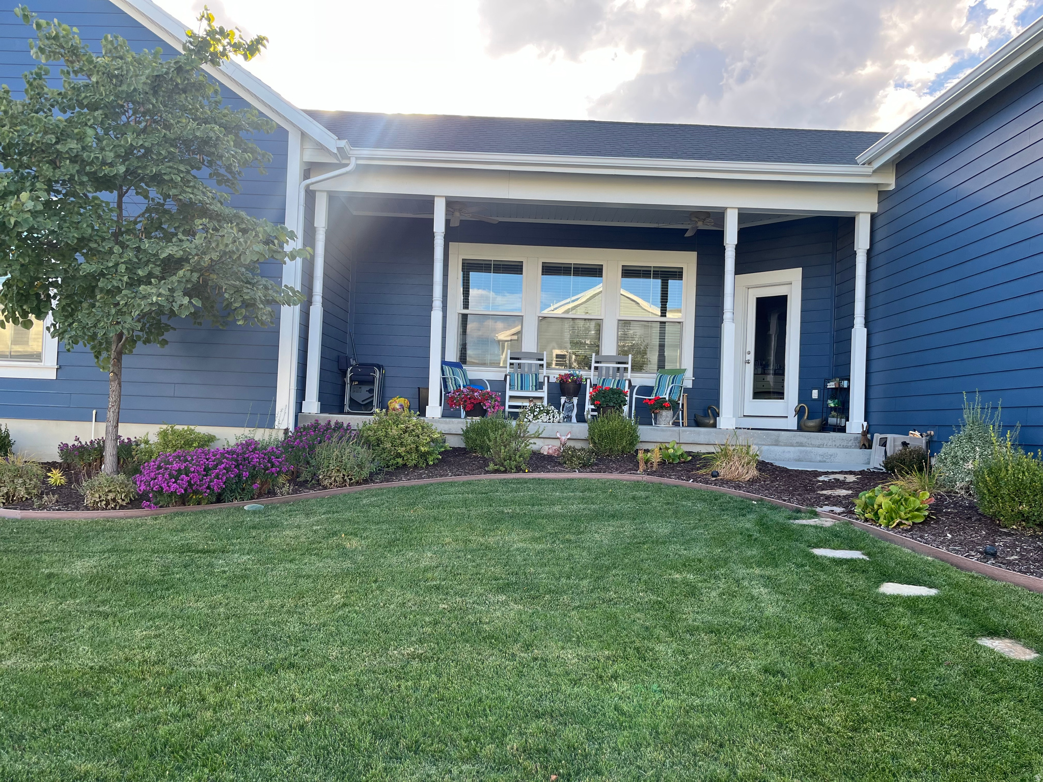 DAYBREAK - Residential