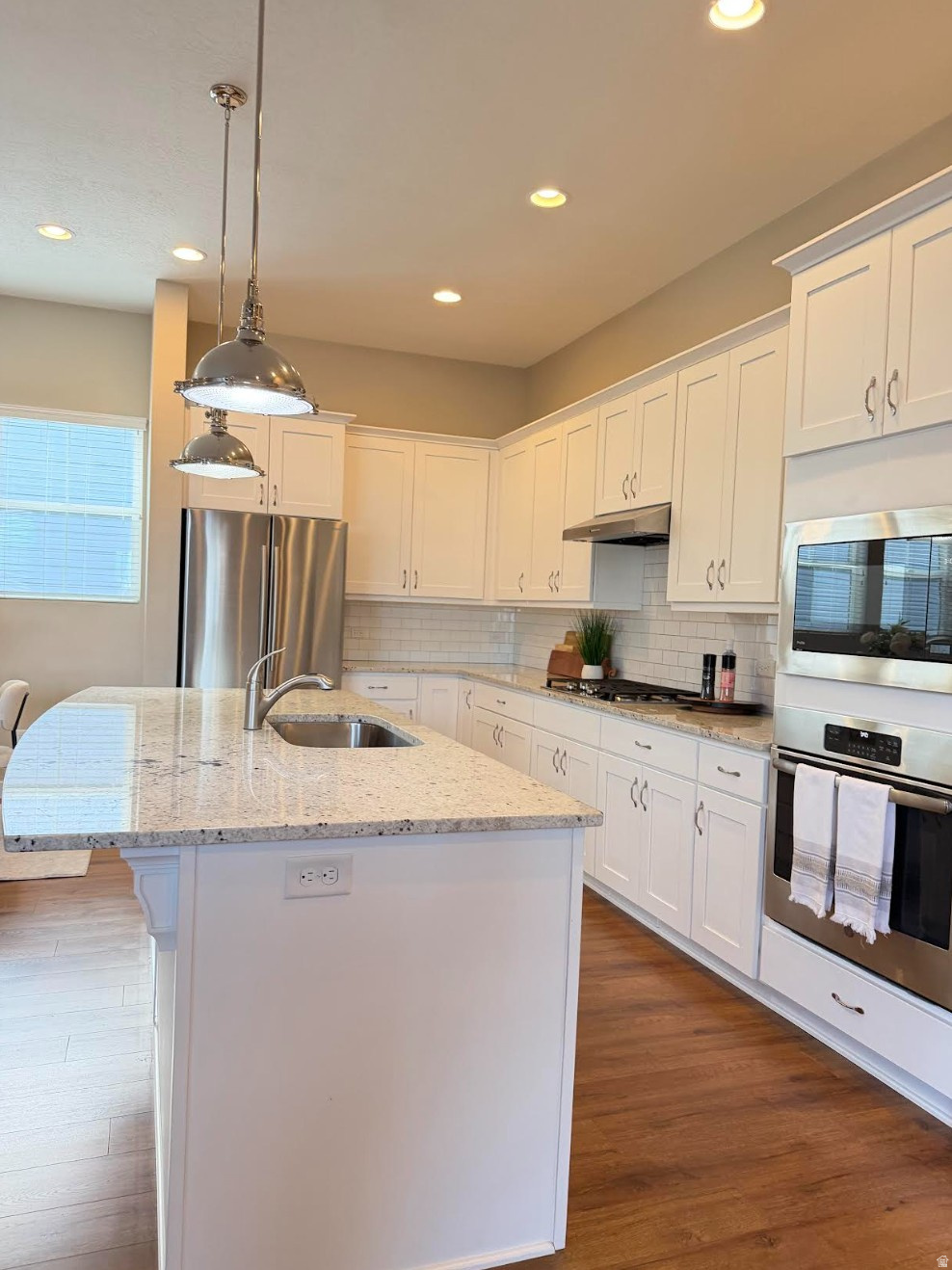 DAYBREAK - Residential