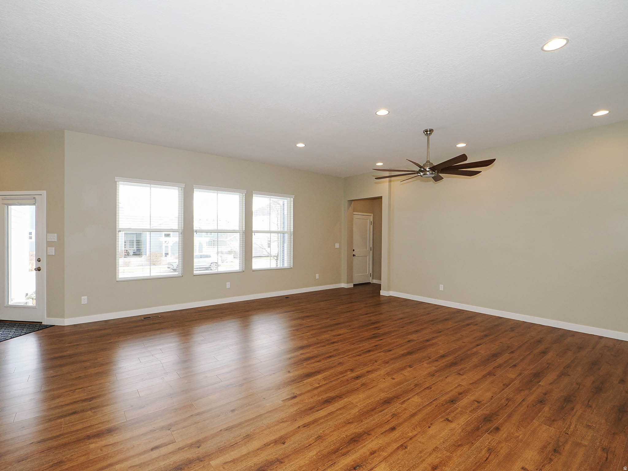 DAYBREAK - Residential