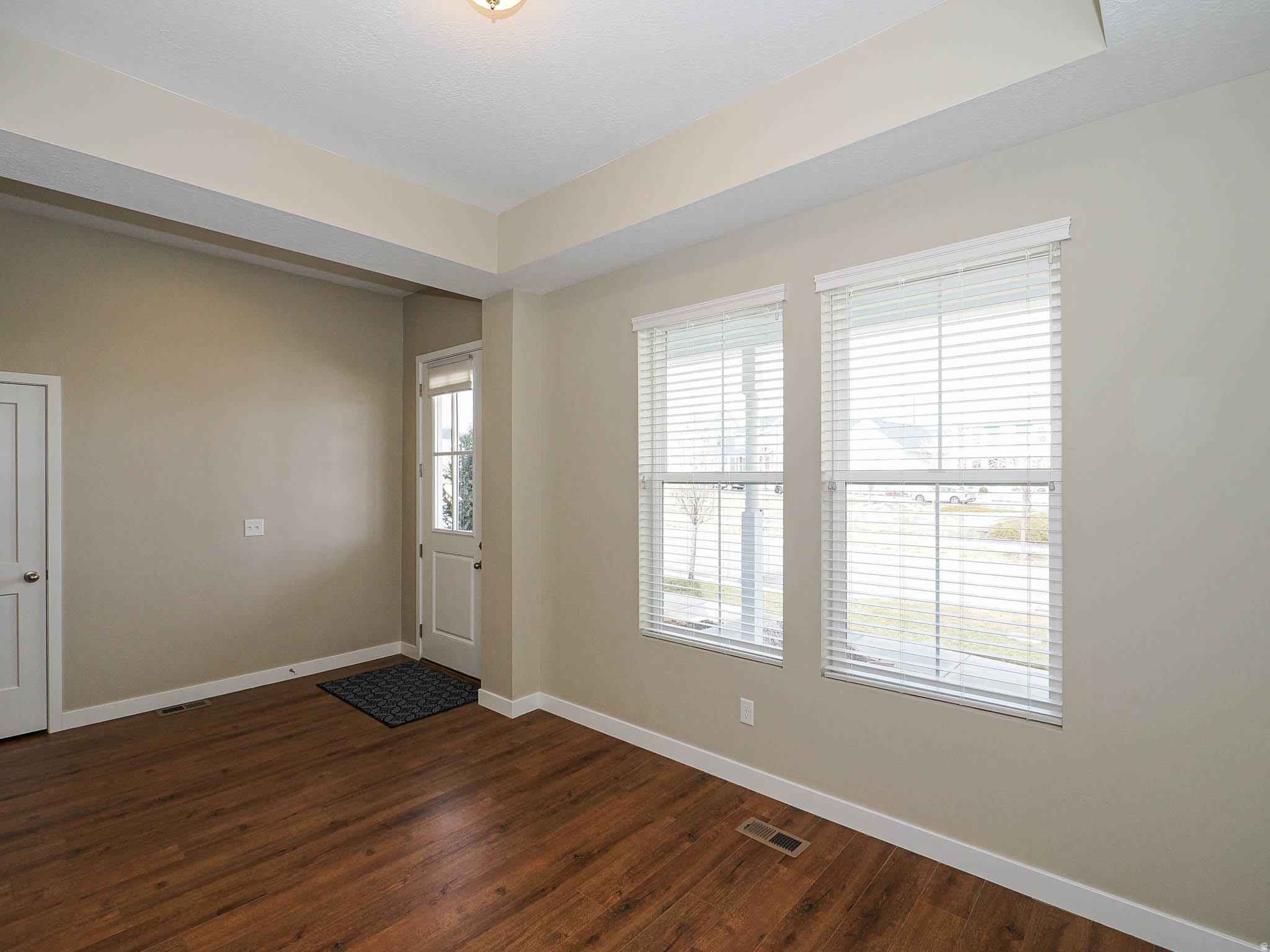 DAYBREAK - Residential