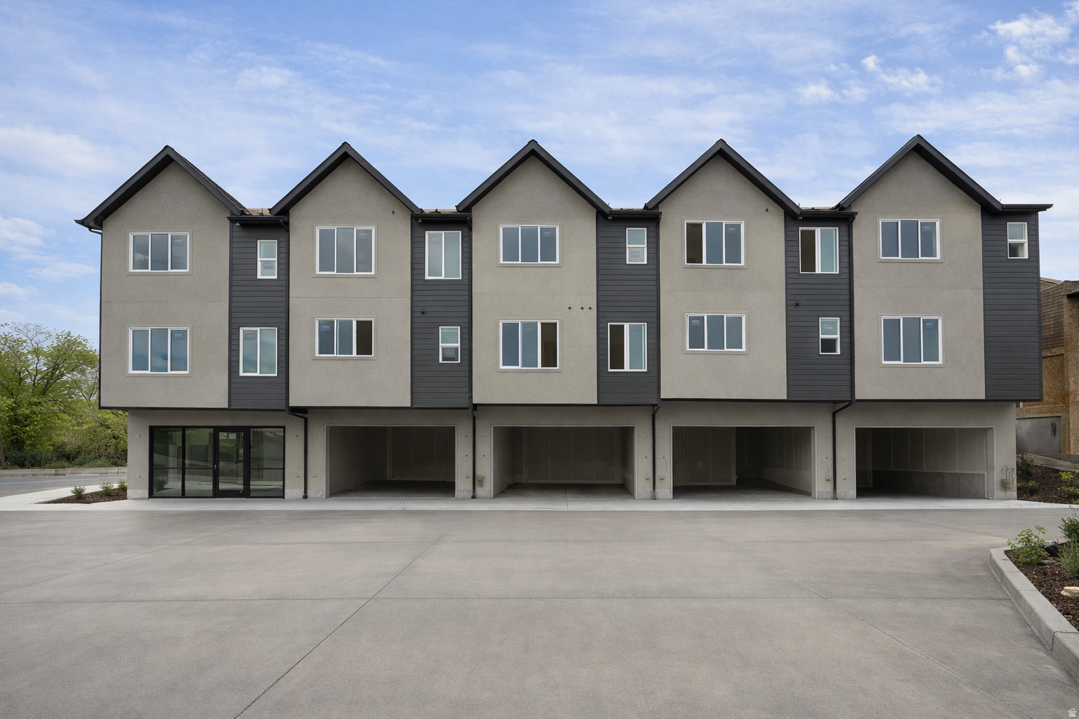 COTTONWOOD CREEK TOWNHOMES - Residential