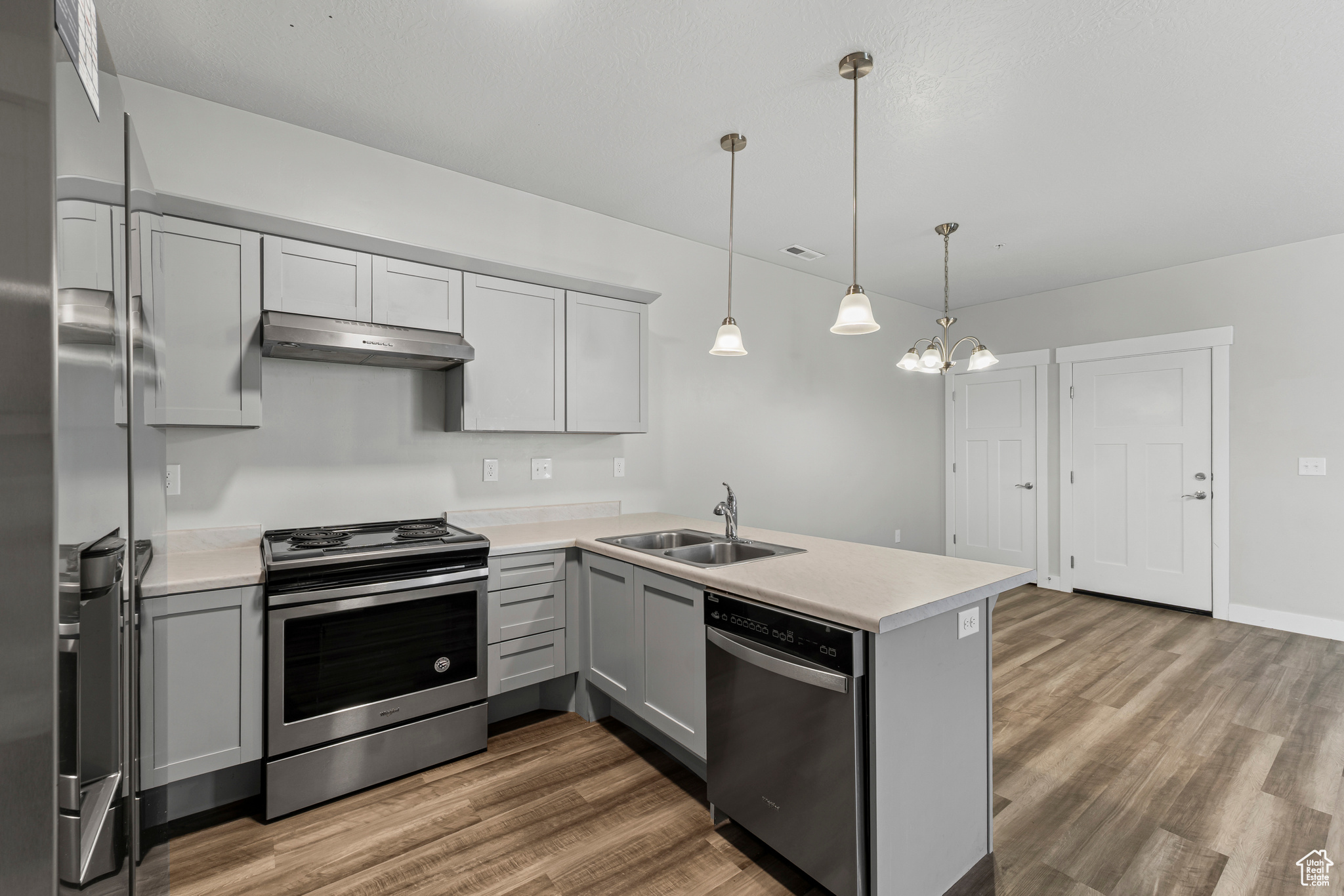 TIMP POINT CONDO - Residential