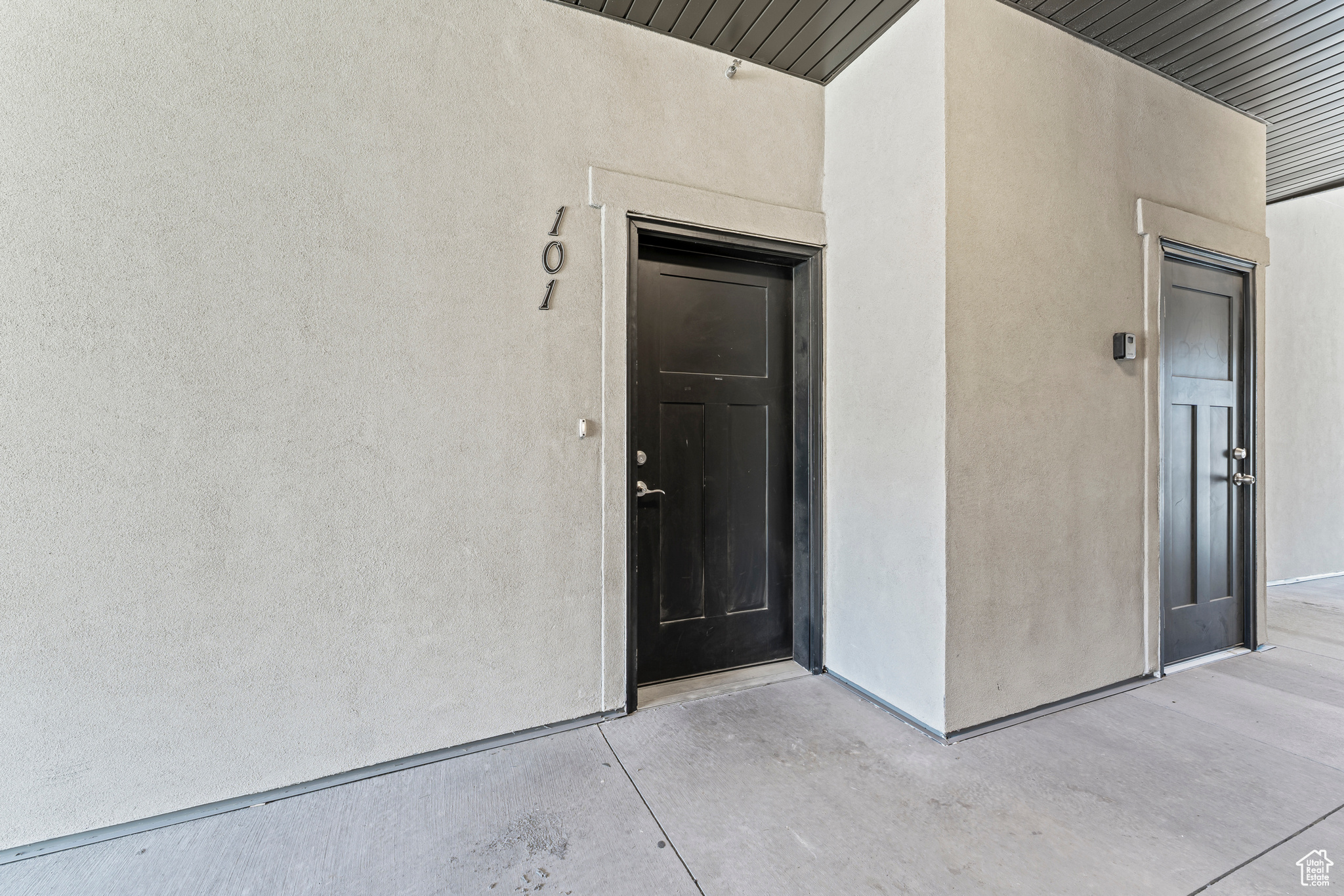 TIMP POINT CONDO - Residential