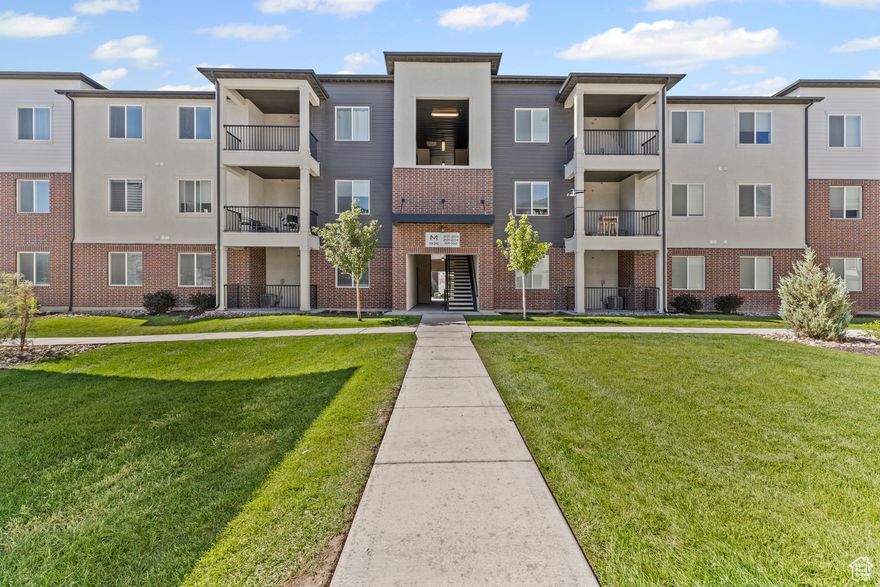 This ground level condo has direct access to your wider oversized 1 car garage, and is perfect for single level living! Brand new carpet was just installed throughout, and all appliances are INCLUDED! This condo comes complete with tankless water heater, central AC, covered patio, large master bathroom with walk in closet, and a large laundry room with washer/dryer INCLUDED! The HOA includes a pool, clubhouse, playground, and tennis courts! Also, this location has easy access to the freeway and Redwood Road. Even if you have seen others of this style, this home is a MUST SEE! Easy to show. Schedule your showing today!