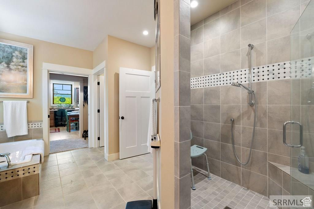 RASPBERRY PATCH ESTATES - Residential