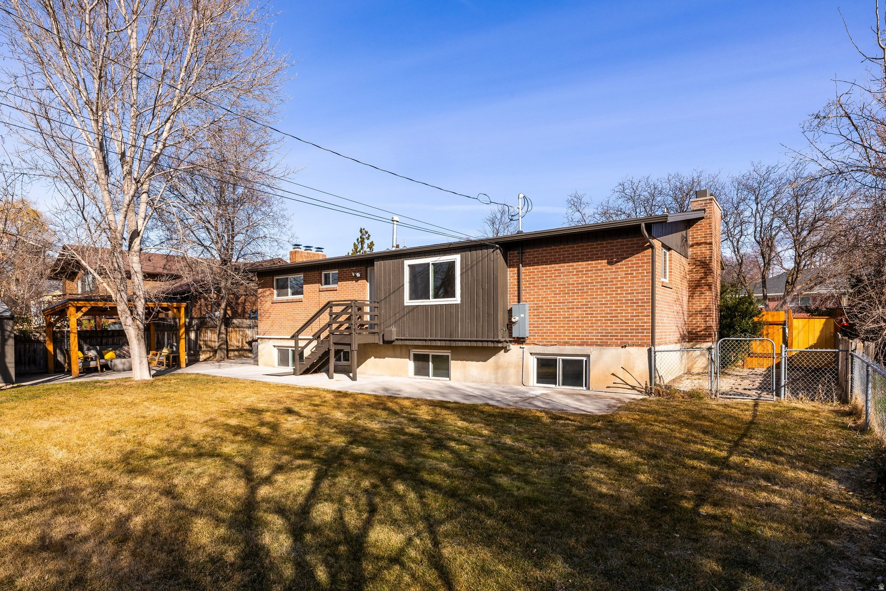 BRAHMAN VALL - Residential