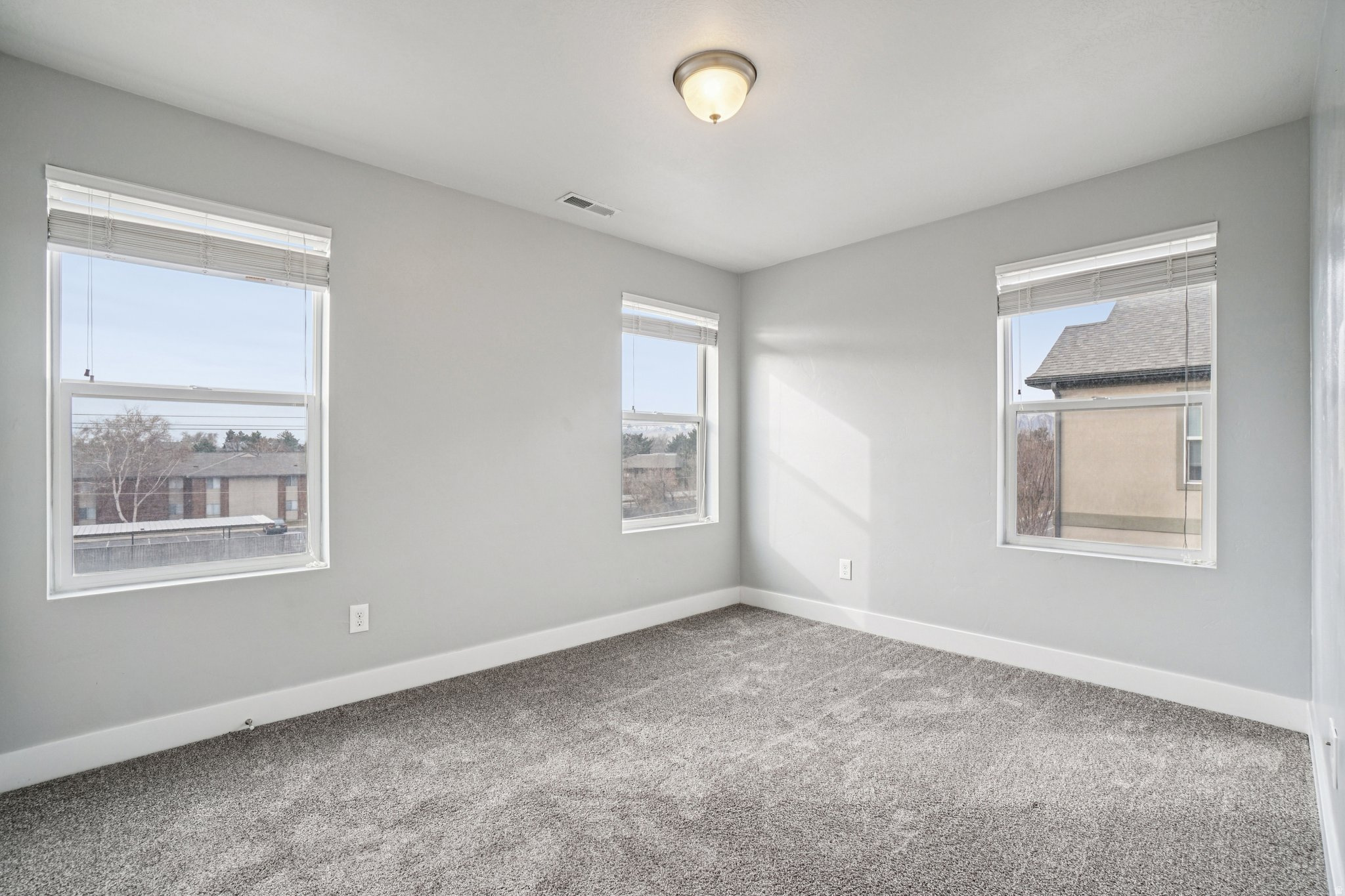 CARLISLE PLACE - Residential