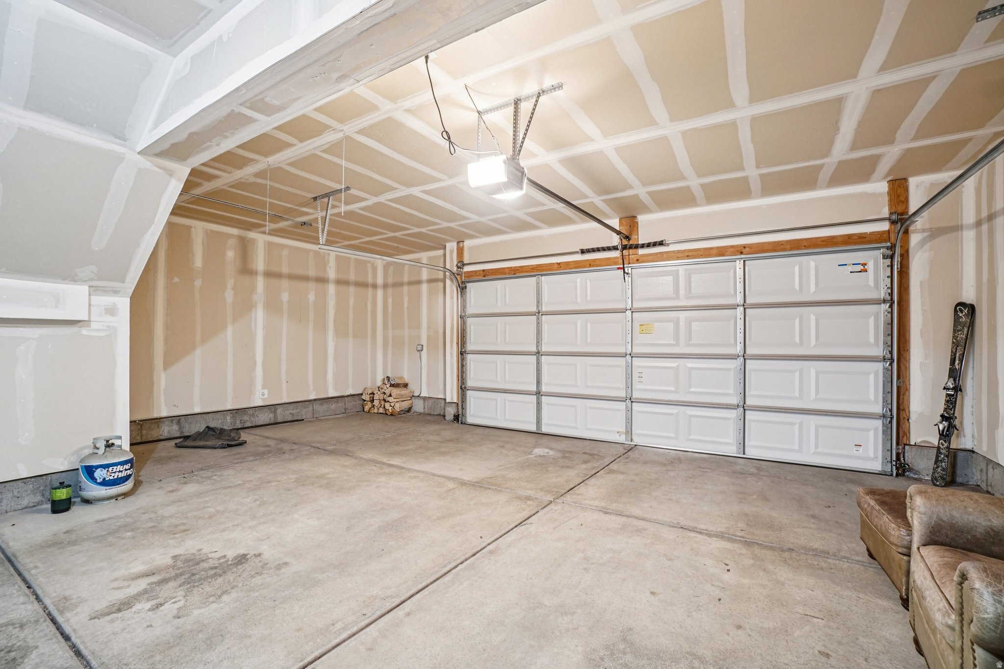 CARLISLE PLACE - Residential