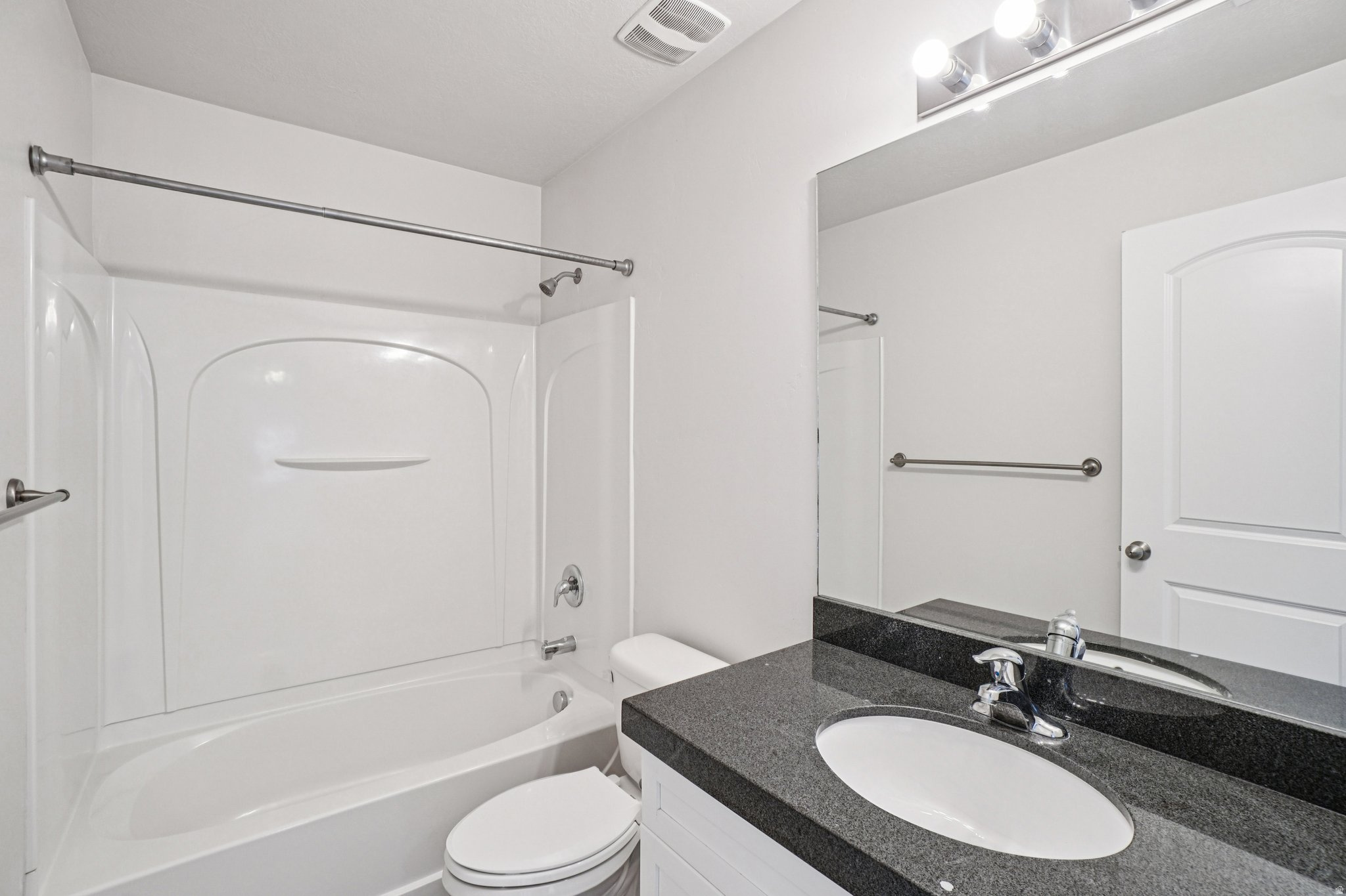 CARLISLE PLACE - Residential