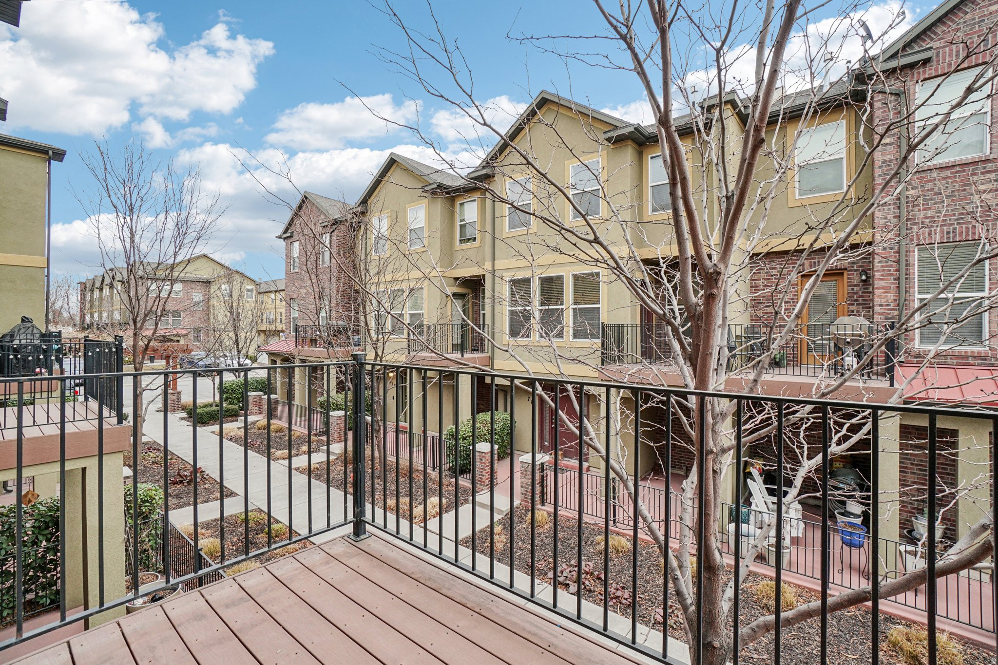 CARLISLE PLACE - Residential