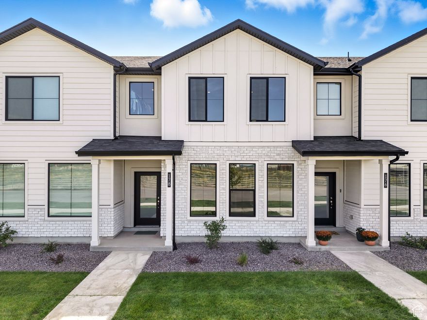 Welcome to this stunning River Run Townhome in Spanish Fork, Utah. This beautiful residence offers a modern and comfortable living space. The property features bright living rooms, a fully equipped kitchen, and spacious bedrooms. Enjoy scenic views and access to convenient amenities in a prime location near parks, schools, and major roads. The sellers have only Owned it for 6 months! It's basically brand new! They put $40,000 of upgrades into the home and plan to include the washer, dryer, and refrigerator. Don't miss the opportunity to make this charming home your new residence!