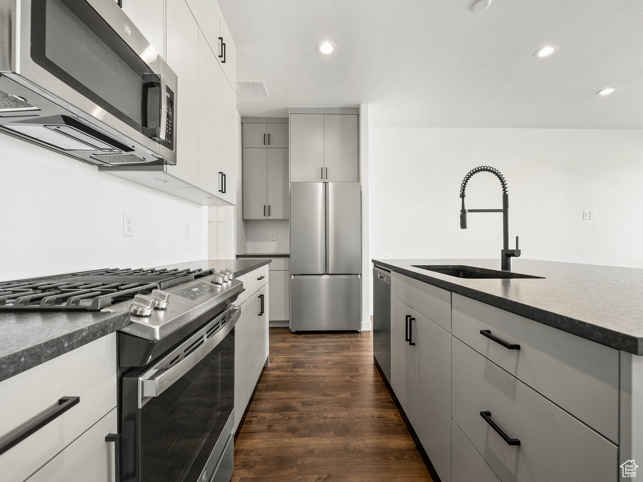 RIVER RUN - Residential
