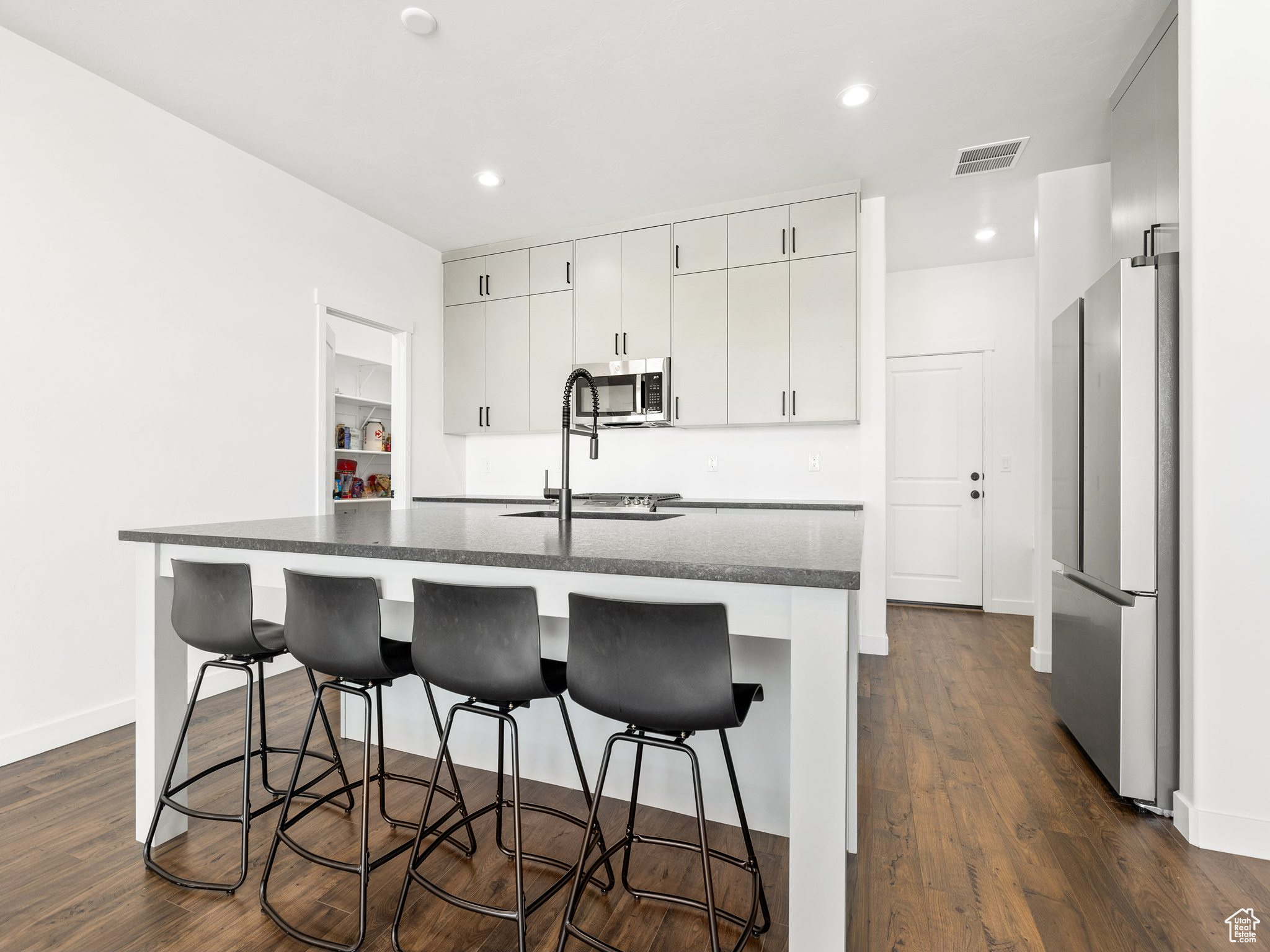 RIVER RUN - Residential