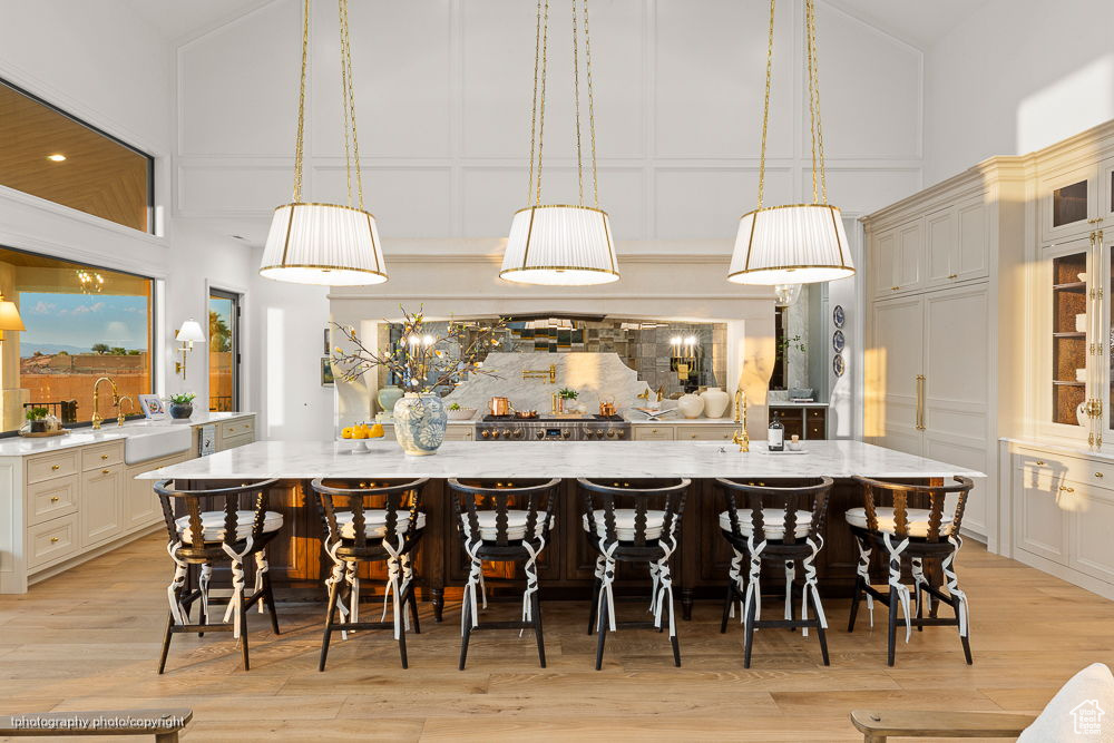 BANDED HILLS - Residential