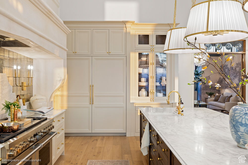 BANDED HILLS - Residential