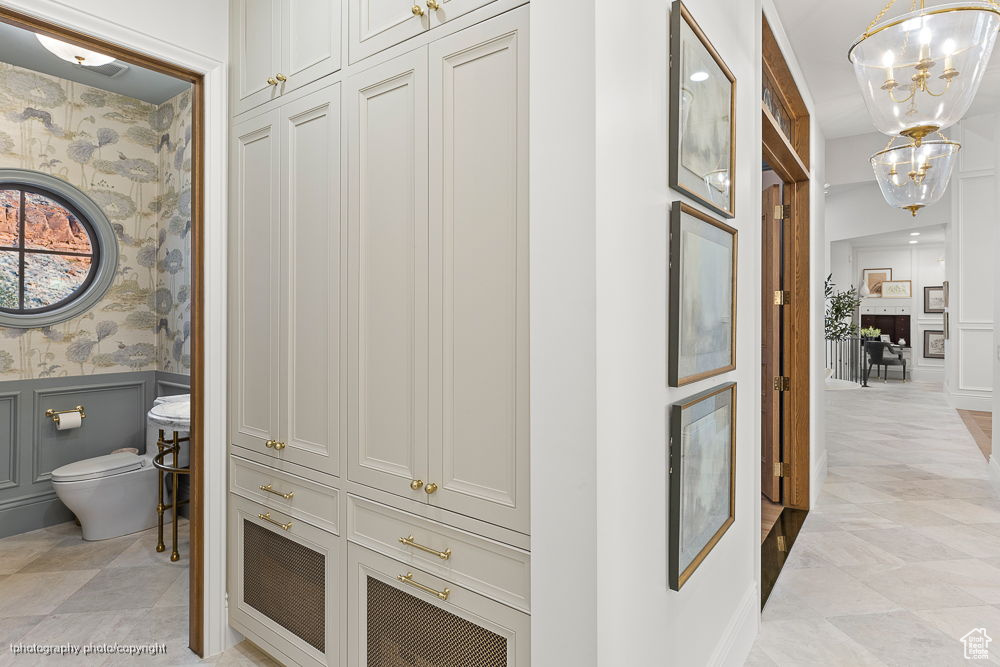 BANDED HILLS - Residential