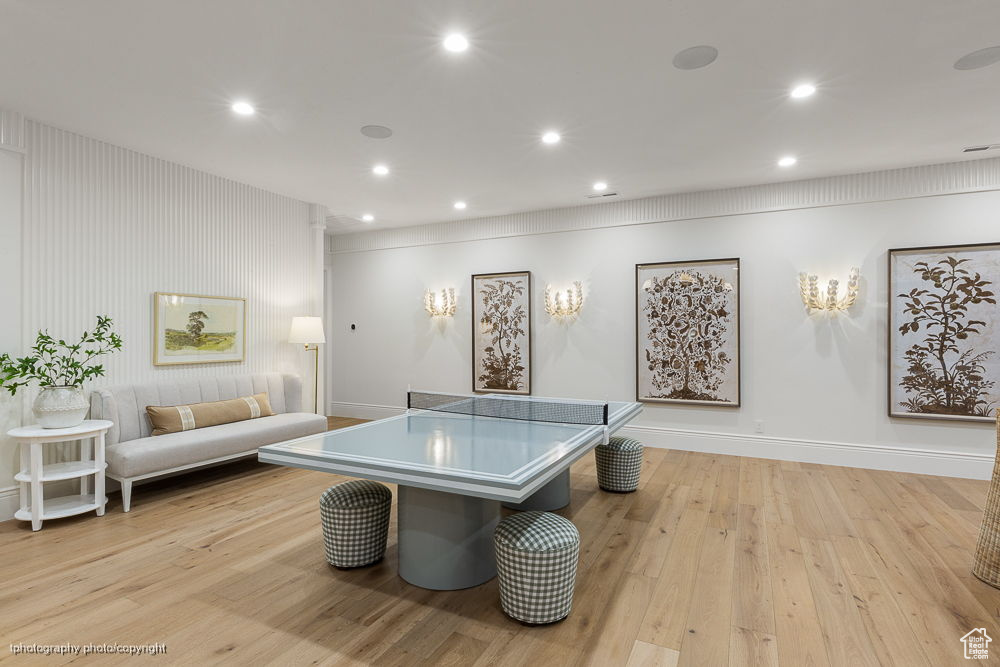 BANDED HILLS - Residential