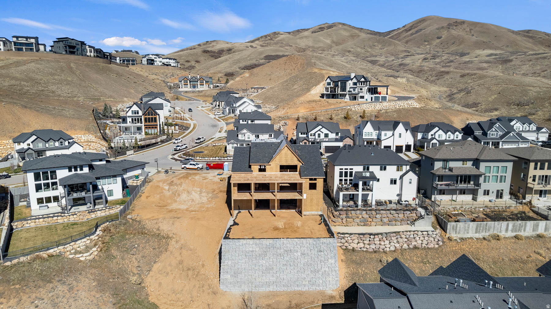 SEASONS ESTATES - Residential