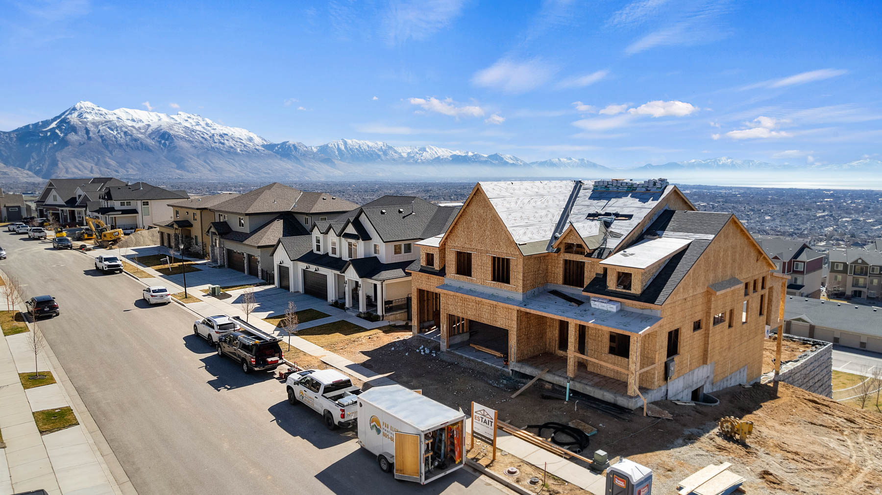 SEASONS ESTATES - Residential