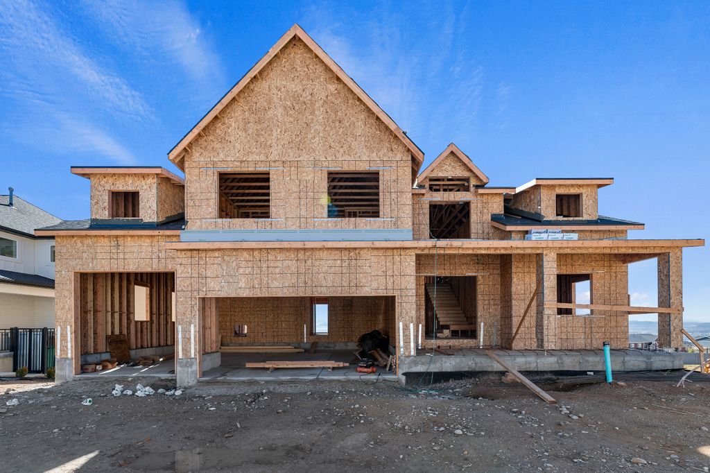 Photo of 1043 W SEASONS CT #114, Lehi, UT 84048 (MLS # 2141416)