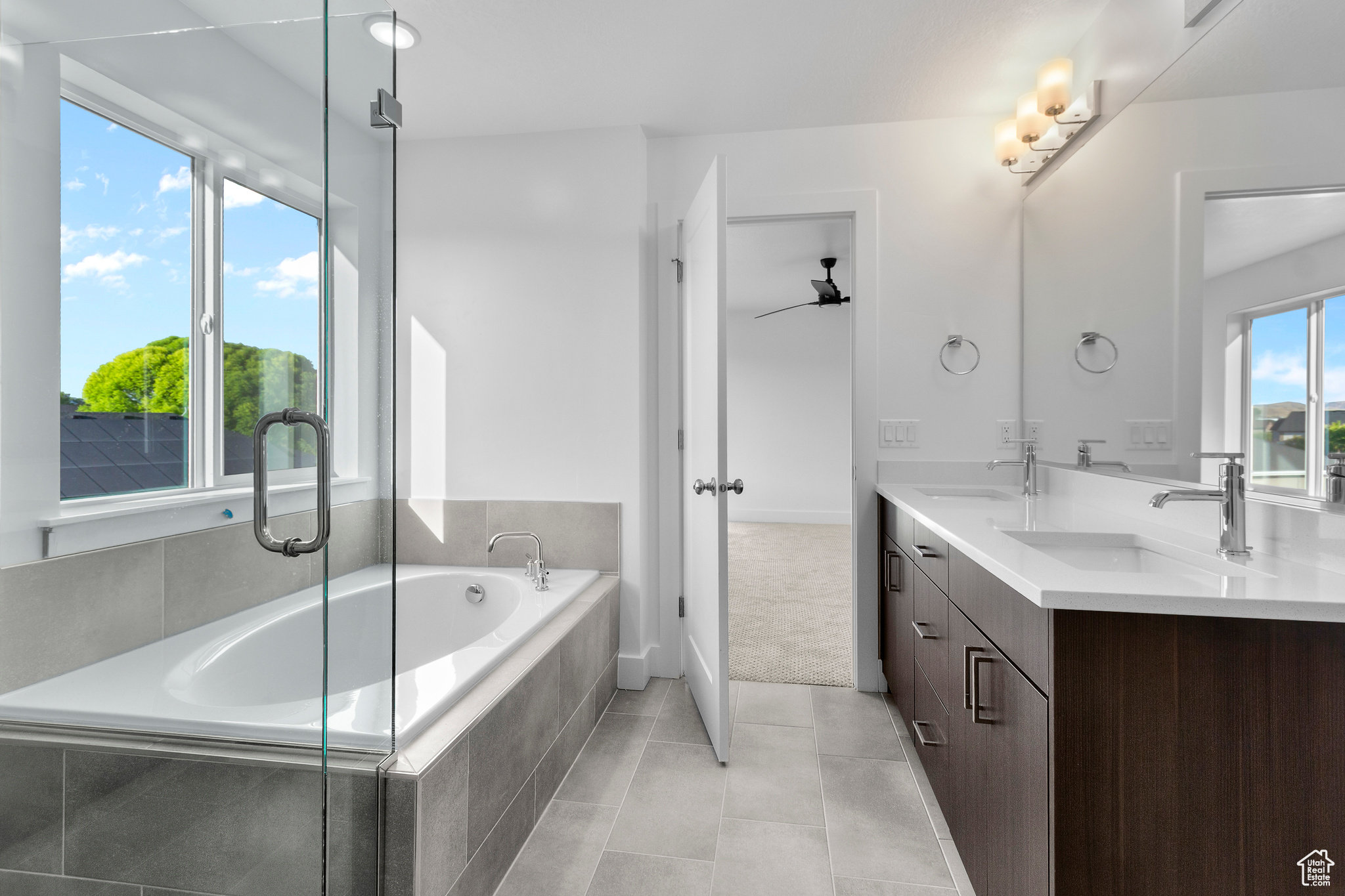 RIVERS EDGE - Residential