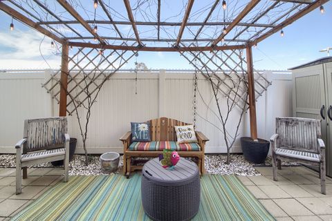 Tiny photo for 124 BIRMINGHAM LN, North Salt Lake, UT 84054 (MLS # 2147194)