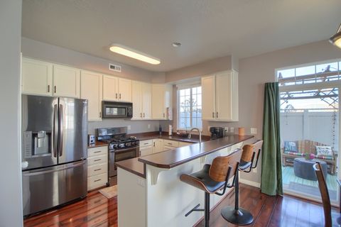 Tiny photo for 124 BIRMINGHAM LN, North Salt Lake, UT 84054 (MLS # 2147194)