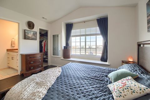 Tiny photo for 124 BIRMINGHAM LN, North Salt Lake, UT 84054 (MLS # 2147194)