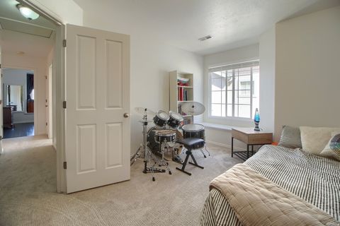 Tiny photo for 124 BIRMINGHAM LN, North Salt Lake, UT 84054 (MLS # 2147194)