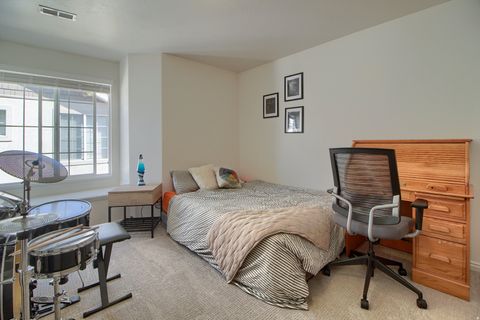 Tiny photo for 124 BIRMINGHAM LN, North Salt Lake, UT 84054 (MLS # 2147194)