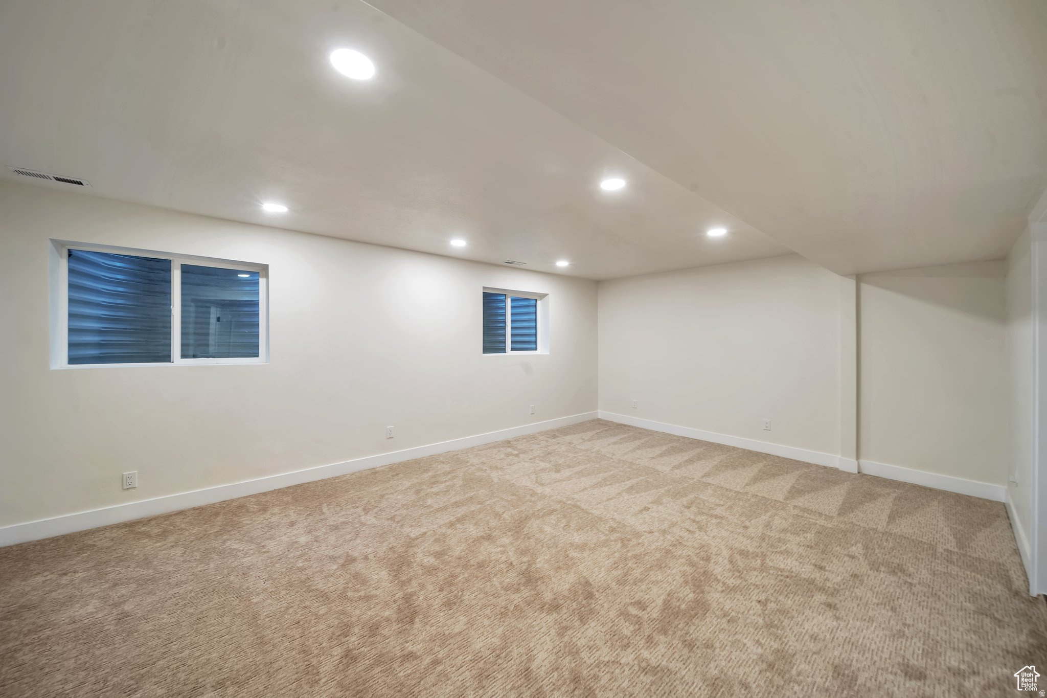 CHELSEA COVER - Residential Lease