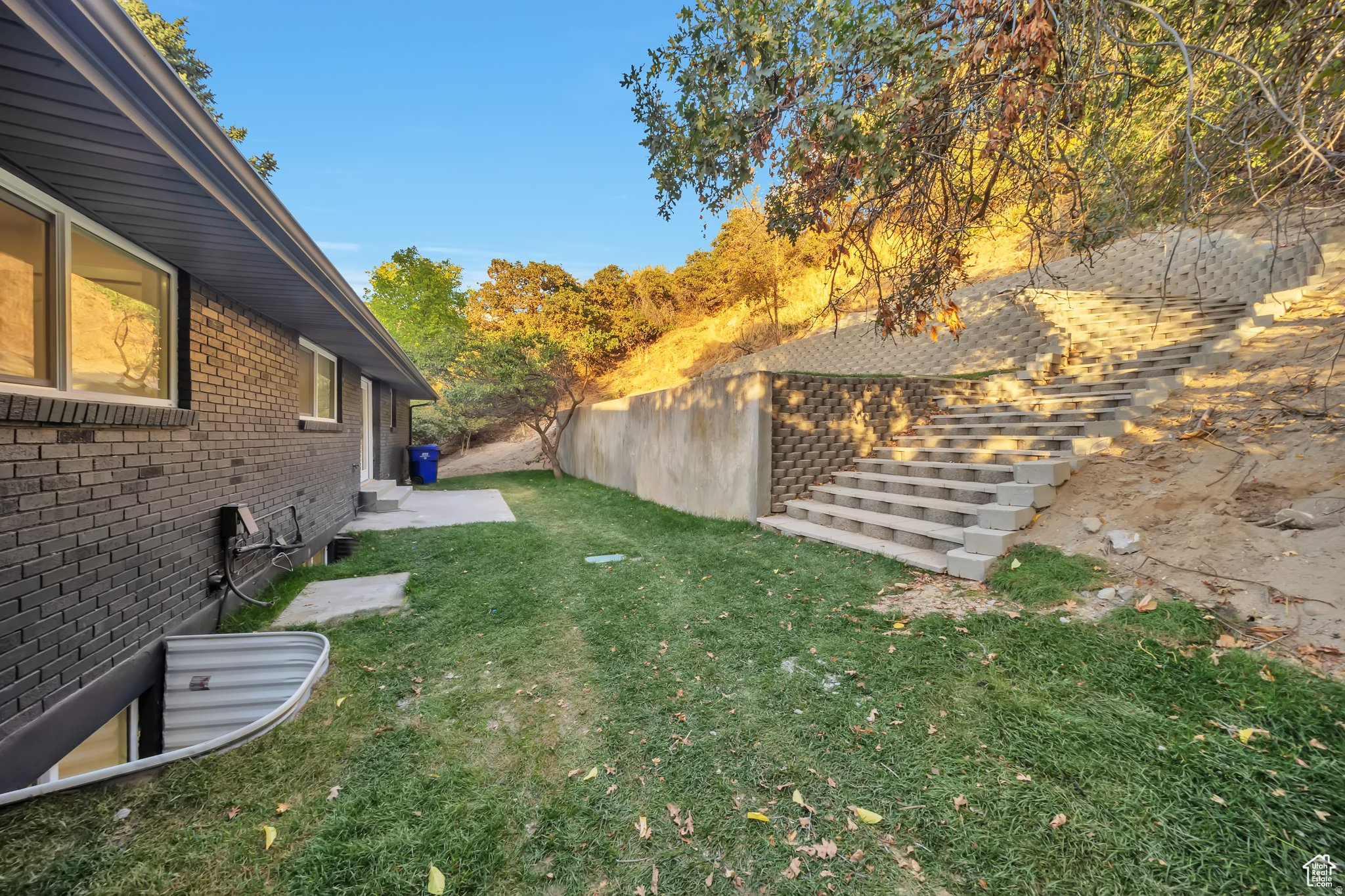 CHELSEA COVER - Residential Lease