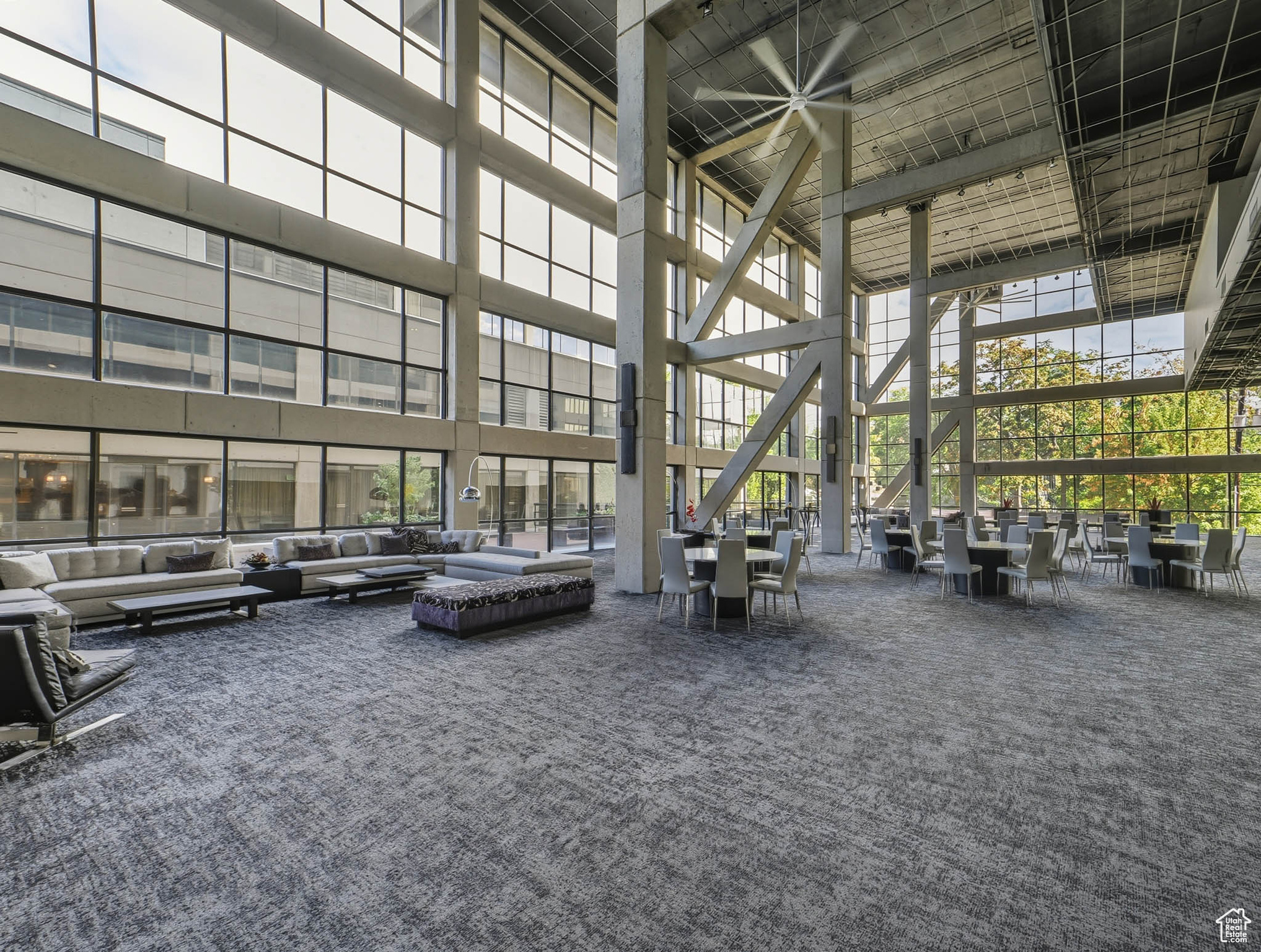 GOVERNORS PLAZA - Residential