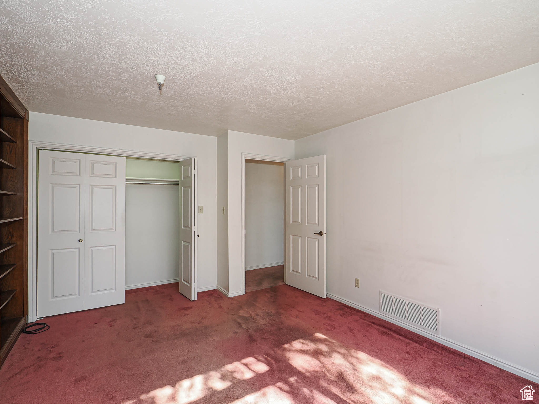 GOVERNORS PLAZA - Residential