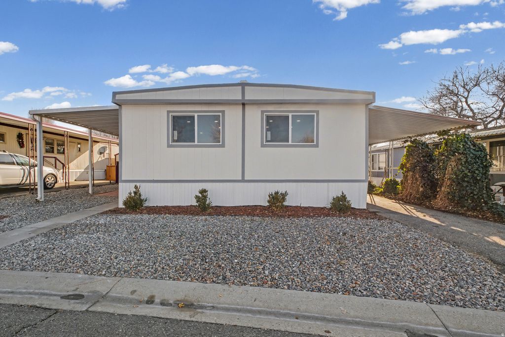 Photo of 246 GUENEVERE St #81, North Salt Lake, UT 84054 (MLS # 2133042)