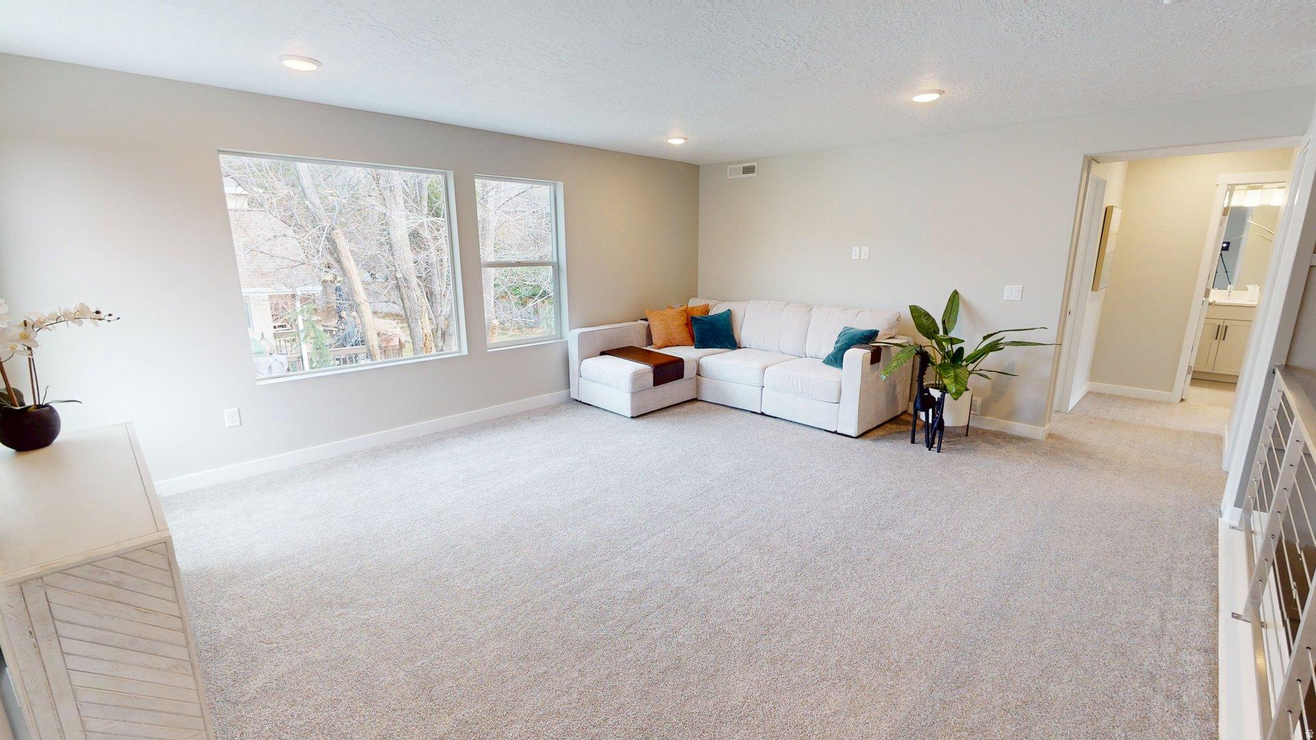 WINDCROFT - Residential