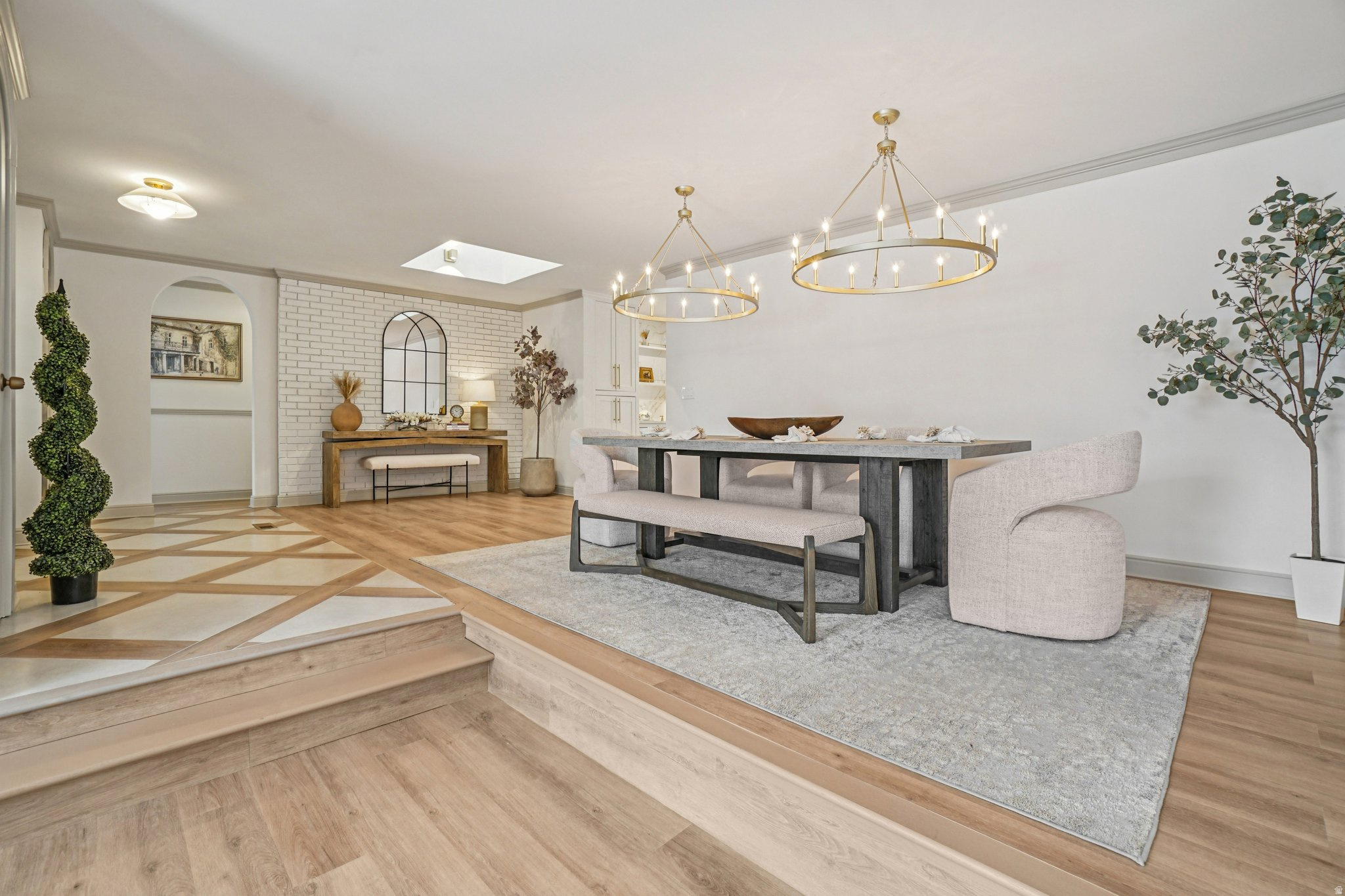 LAKEWOOD - Residential