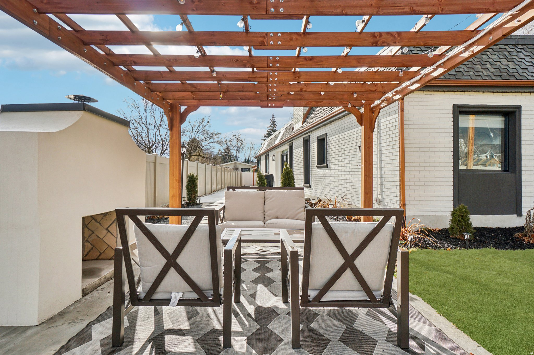 LAKEWOOD - Residential