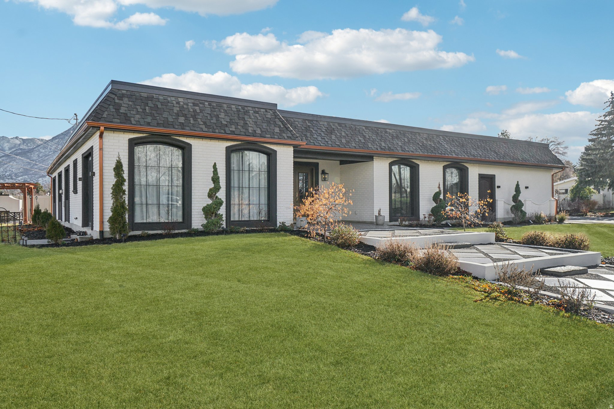 LAKEWOOD - Residential