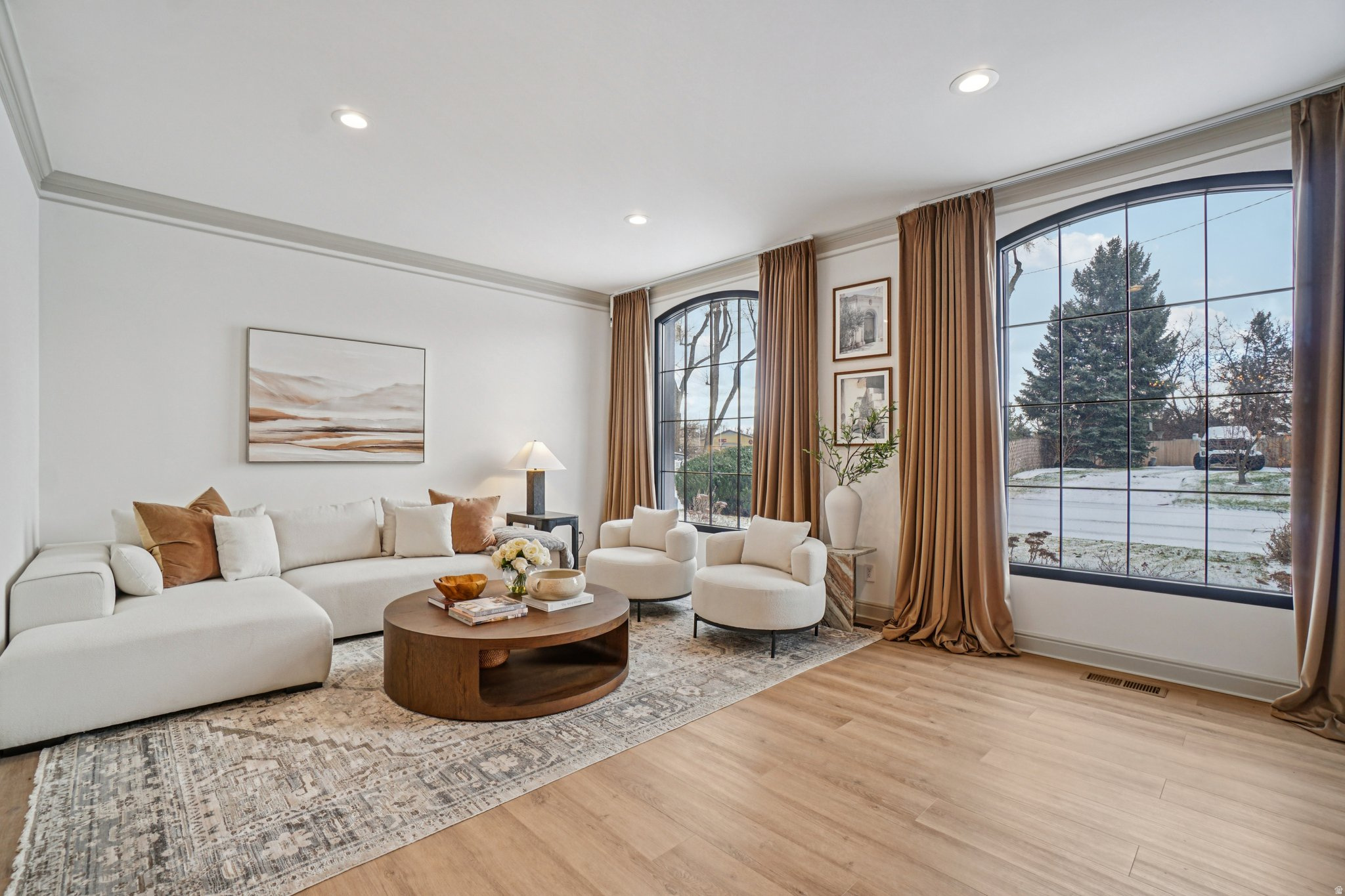 LAKEWOOD - Residential