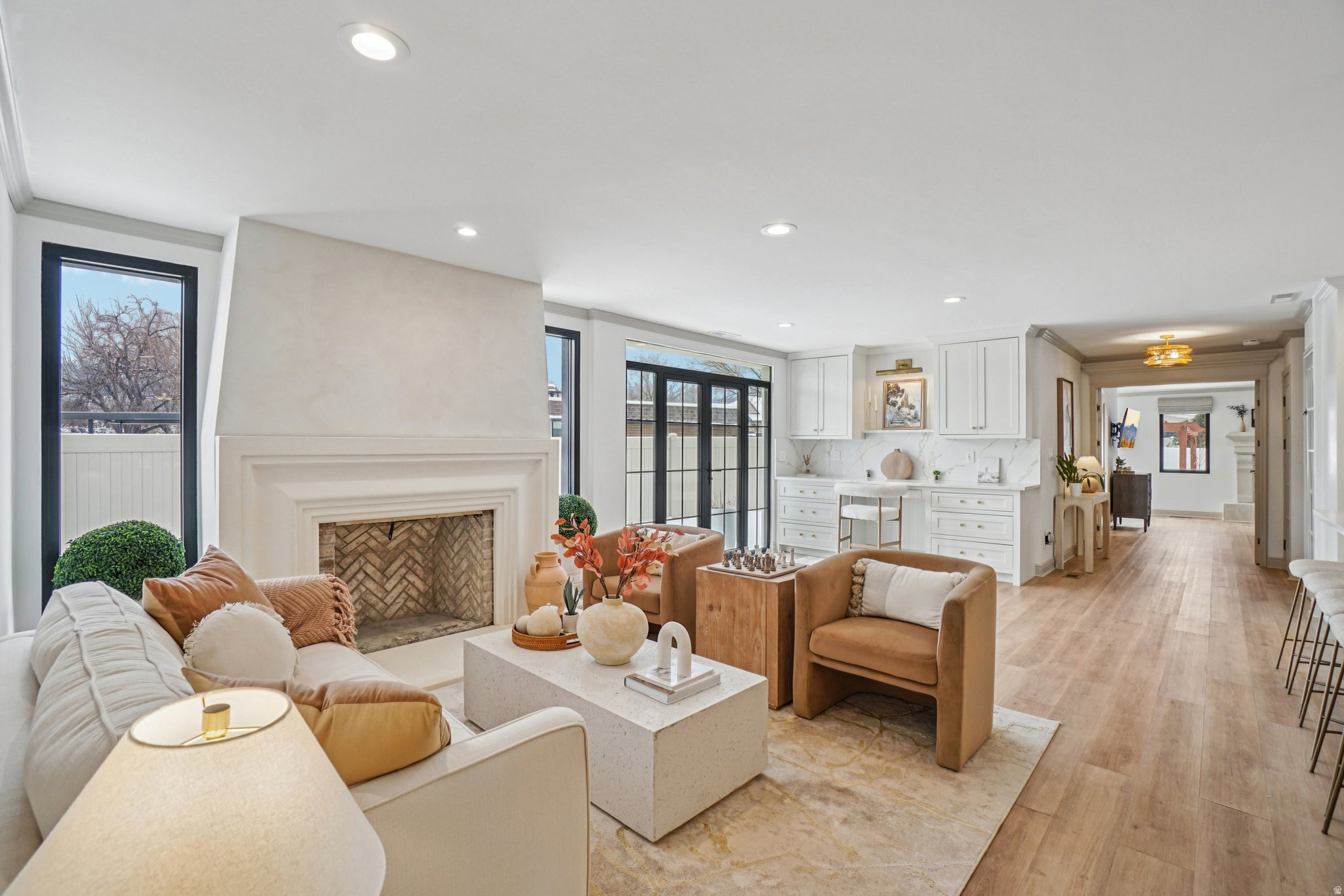 LAKEWOOD - Residential