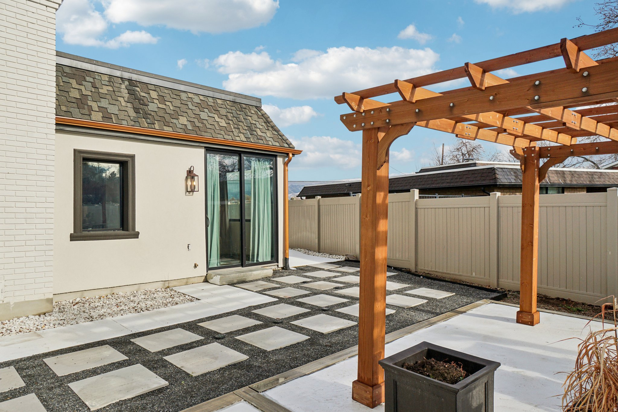 LAKEWOOD - Residential