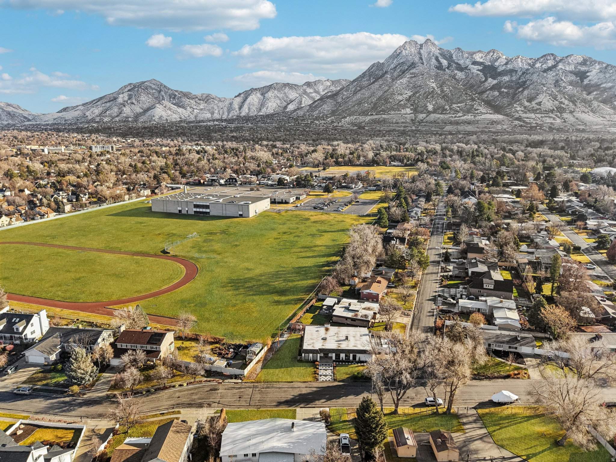 LAKEWOOD - Residential