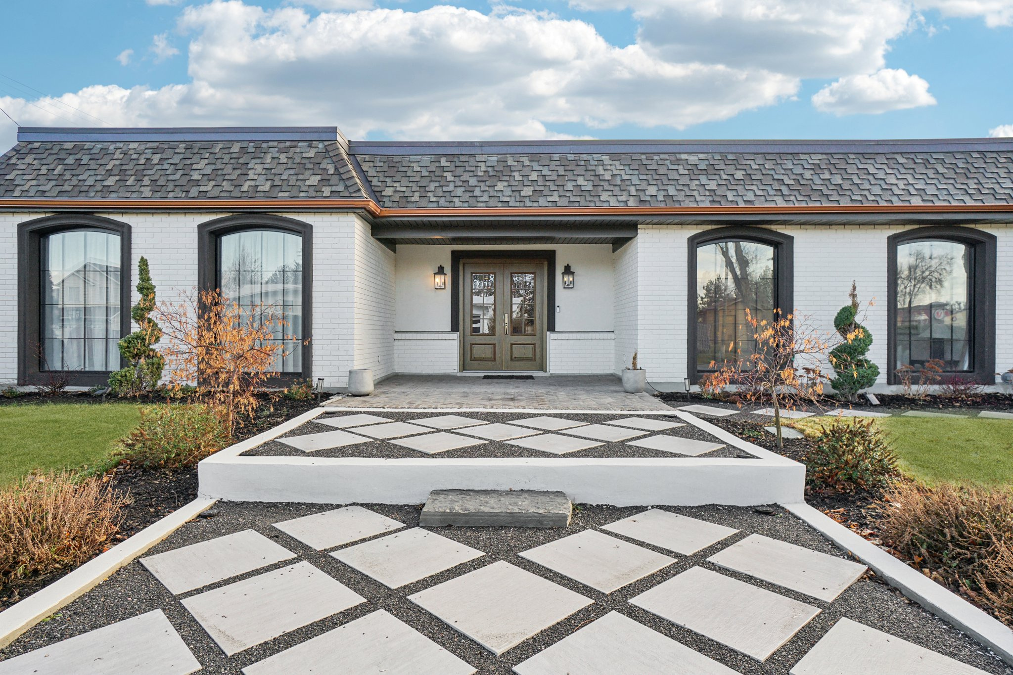 LAKEWOOD - Residential