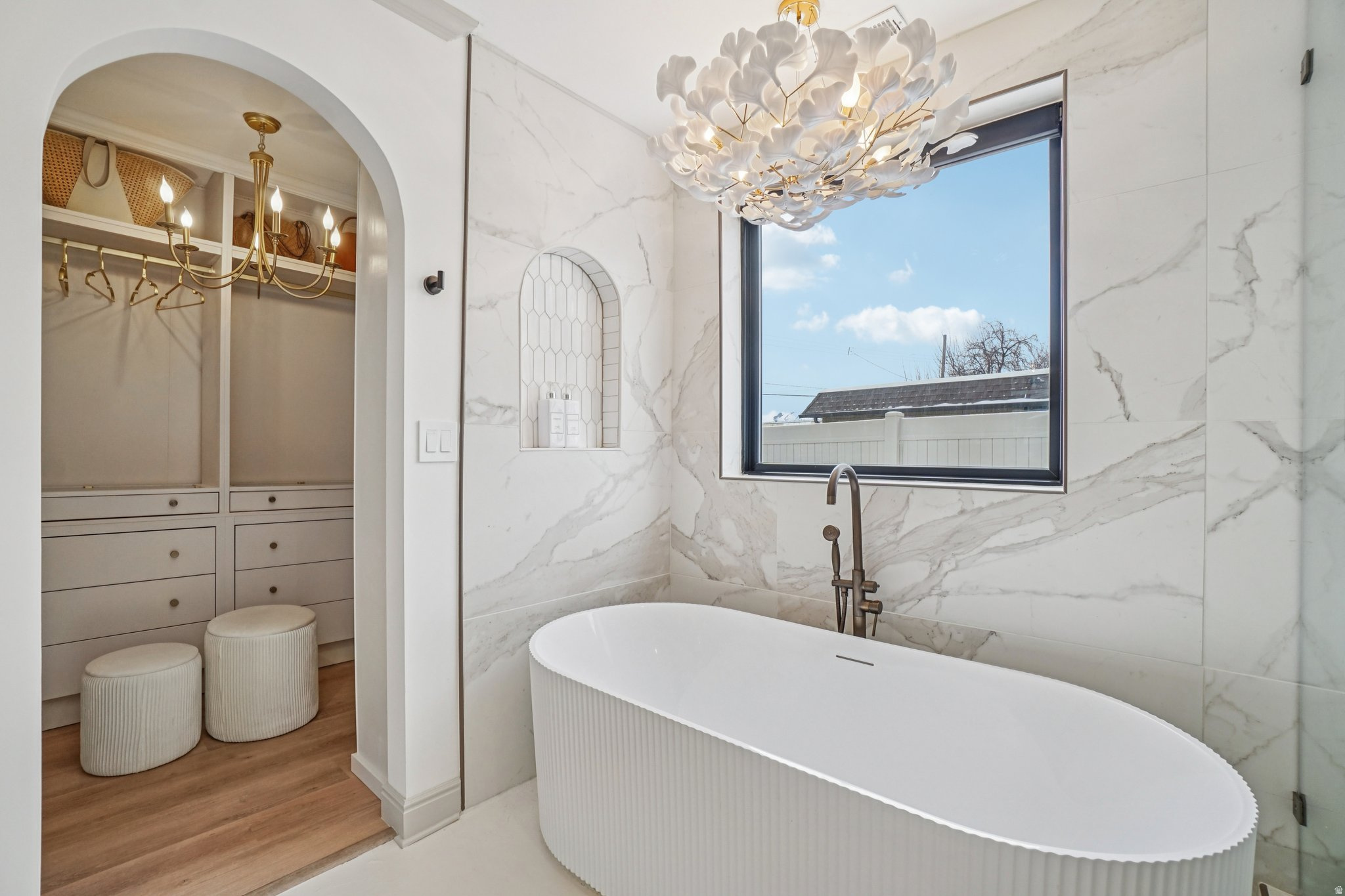 LAKEWOOD - Residential