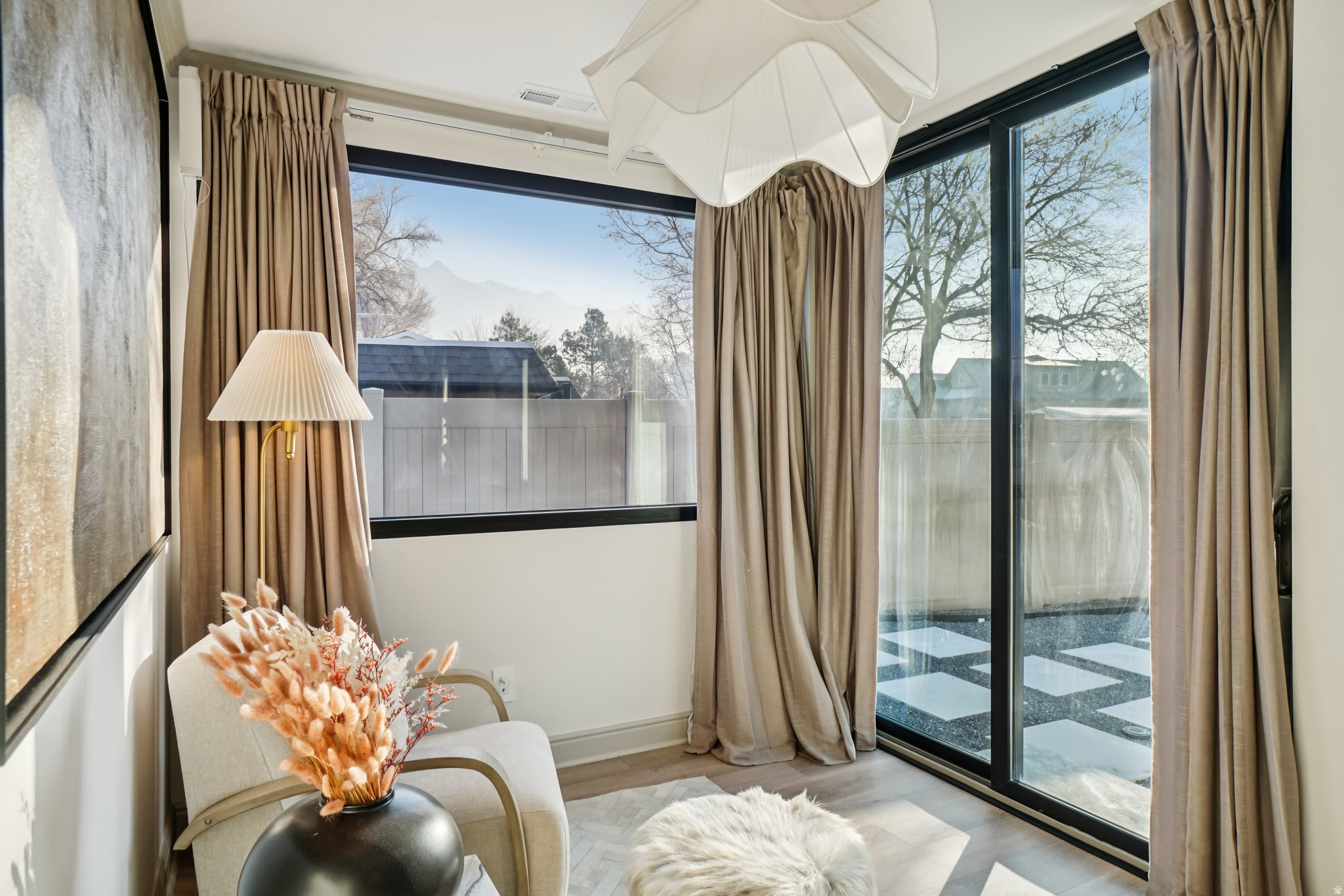 LAKEWOOD - Residential