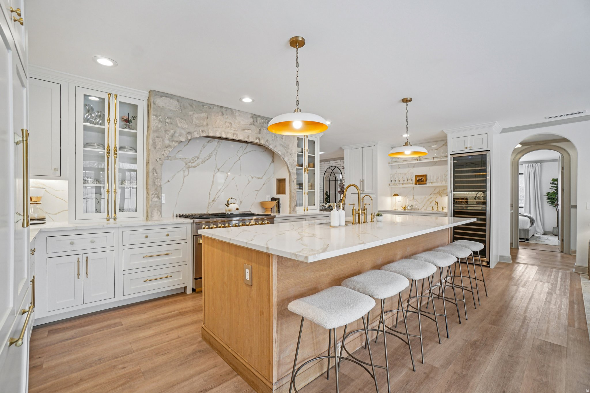 LAKEWOOD - Residential