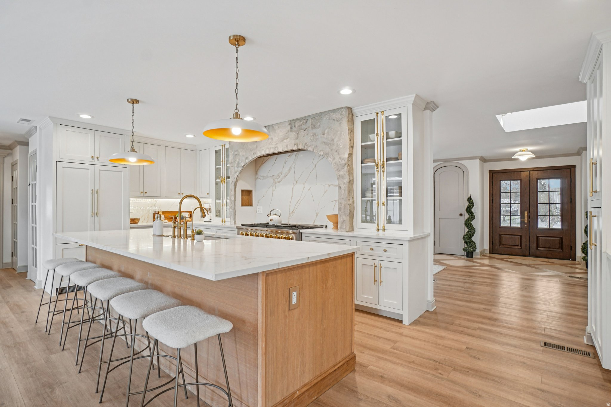 LAKEWOOD - Residential