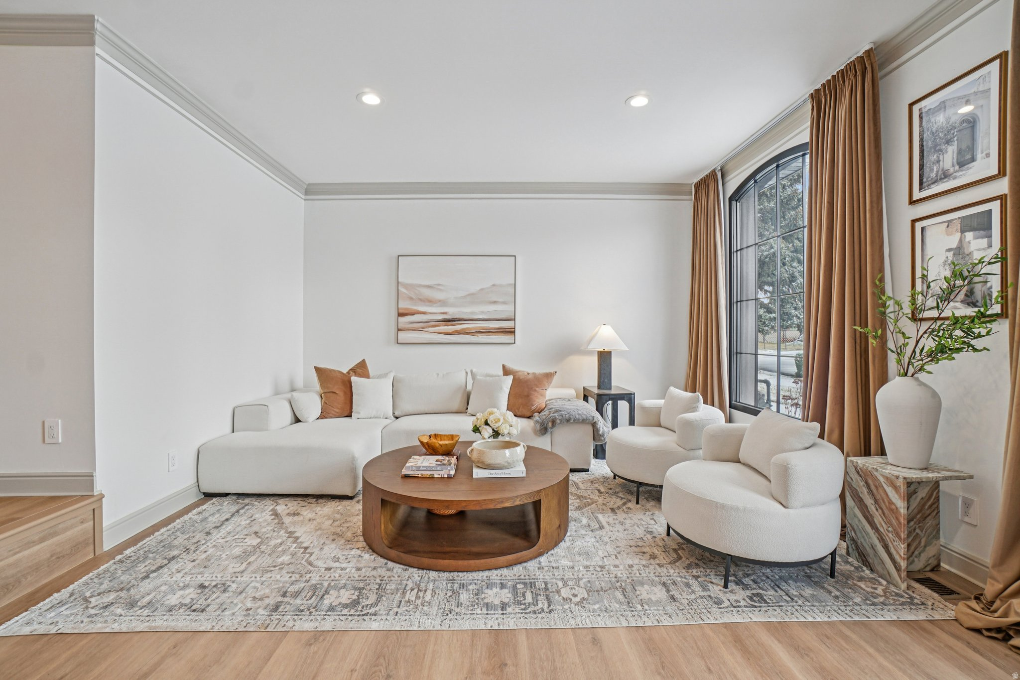 LAKEWOOD - Residential